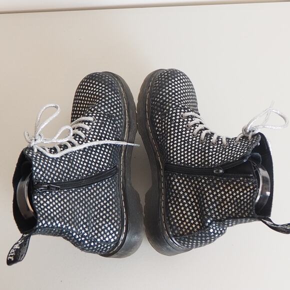 Dr. Martens‎ Kids 1460 Junior Lace Up Boots Black Cosmic Stars Size 3 Air Wair - Picture 7 of 11